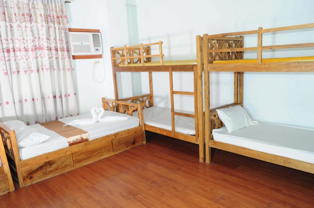 Rooms for Rent - Accommodation-Daily-Monthly-roomsforrent.ph